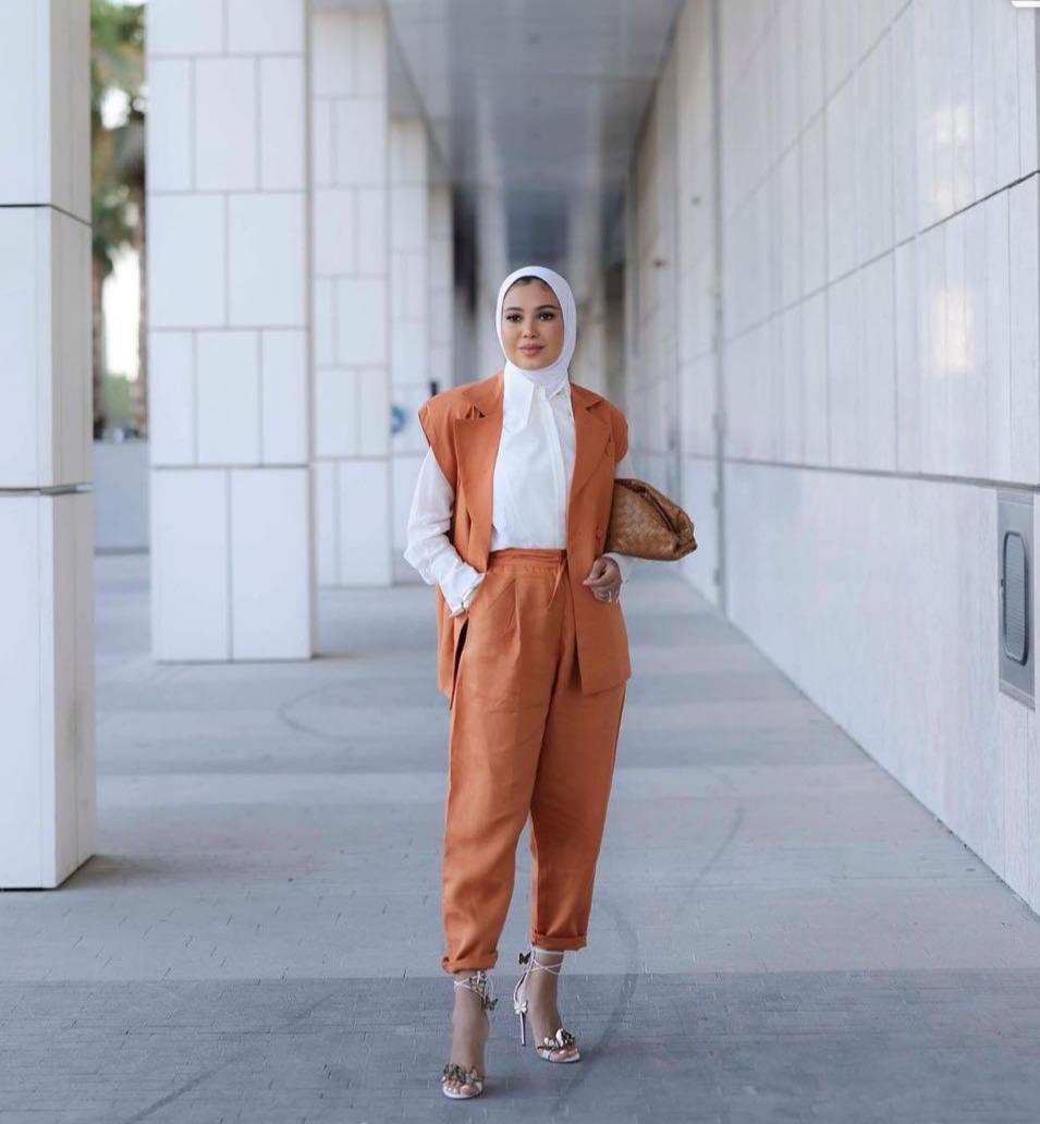 The Modernist Suit - afroda